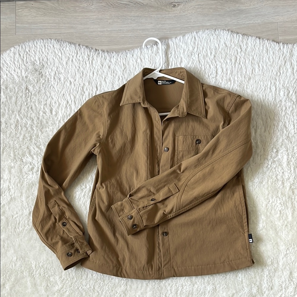 MEC Tan Button-Up light jacket
